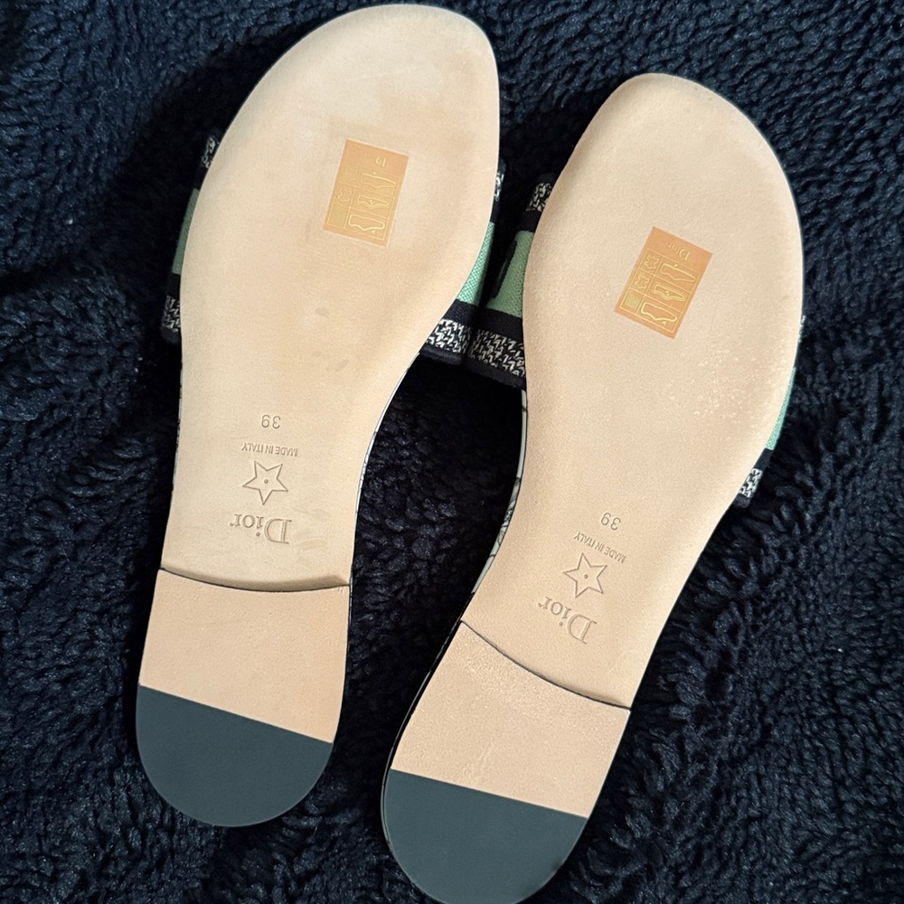 Dior Dway Slides - Picture 5 of 8